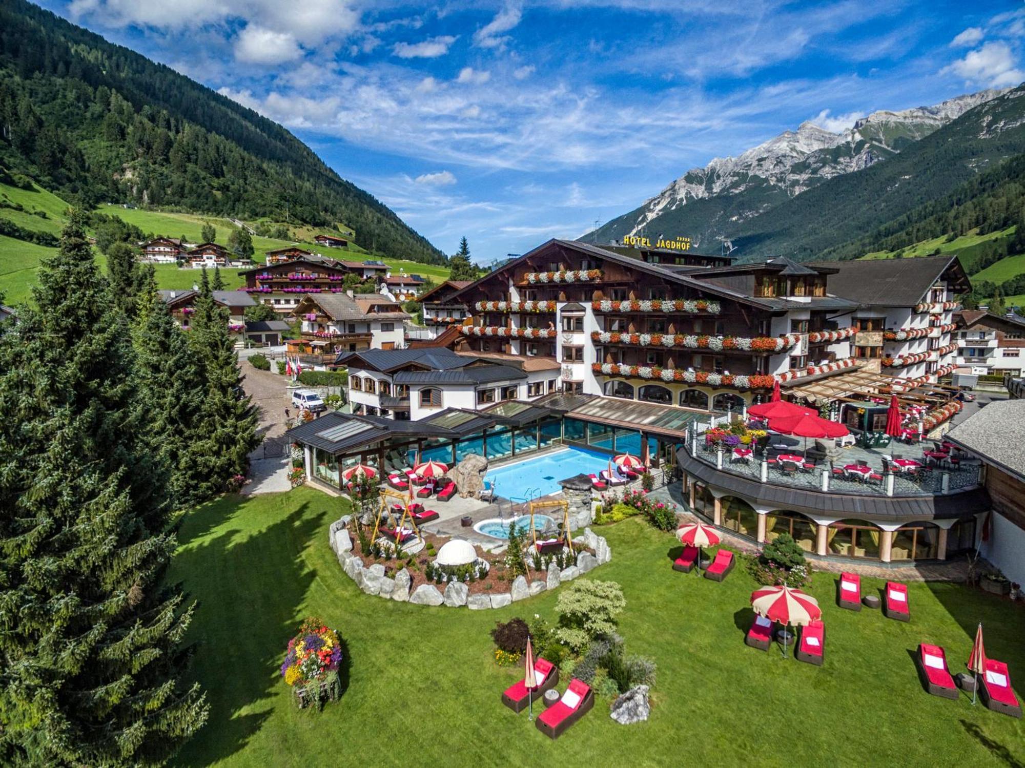 Relais&Chateaux Spa-Hotel Jagdhof Neustift im Stubaital Exterior photo